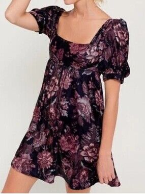 UO Penelope Velvet Puff Sleeve Babydoll Mini Dress Size Small